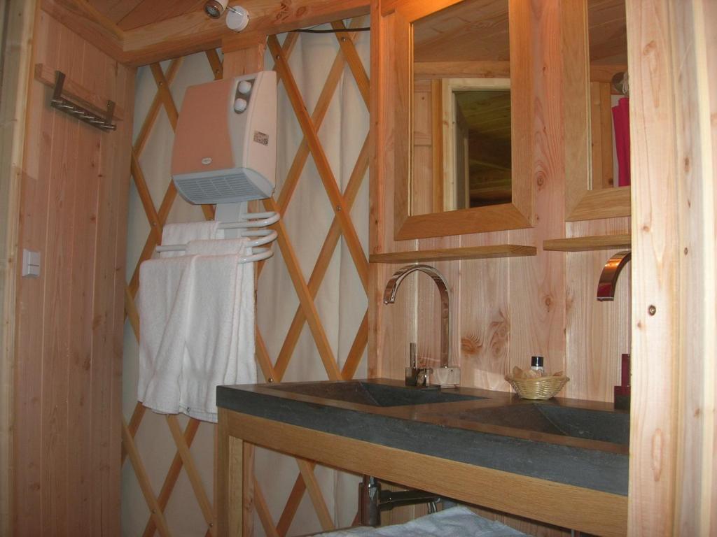 Les Hauts D'Albas Albas  Екстериор снимка