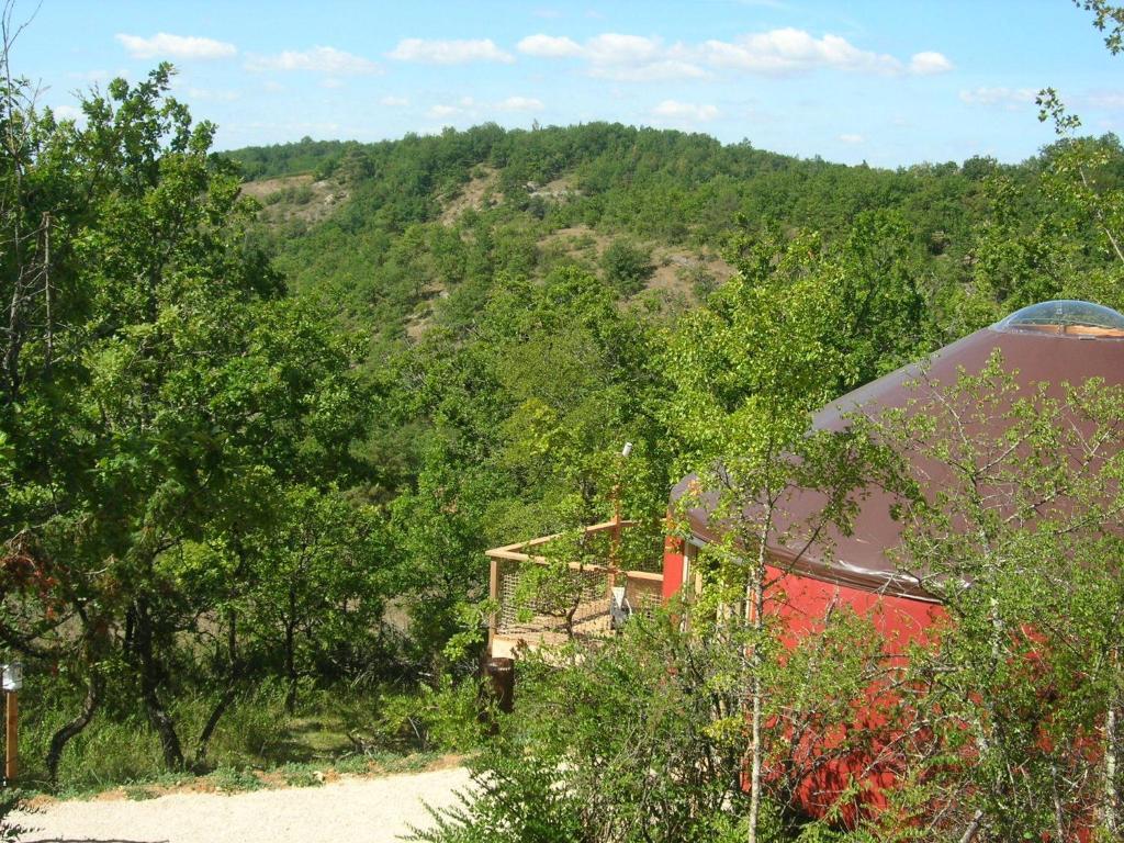 Les Hauts D'Albas Albas  Екстериор снимка